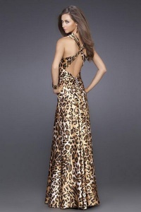 платье с леопардовым принтом
